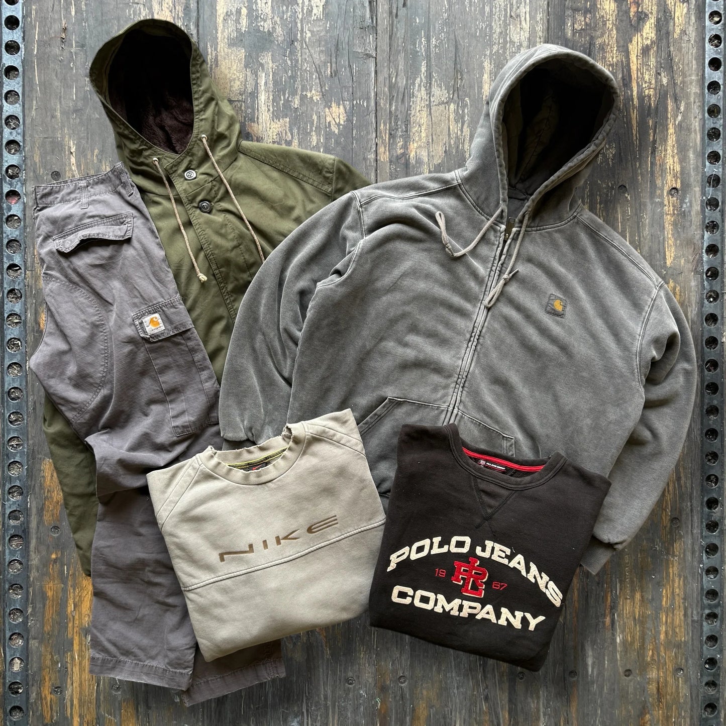 CARHARTT/ WORKWEAR VINTAGE BOX - 5 PIECE - The Vintage Box Company