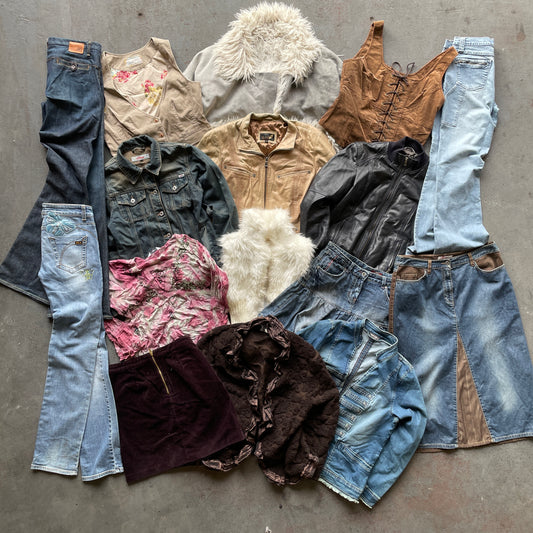 LADIES Y2K RE-SELLER BOX - 30 PIECE