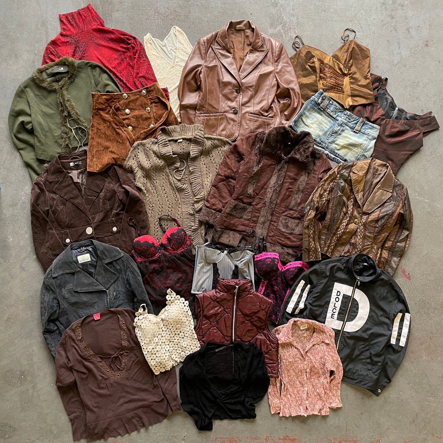 LADIES Y2K RE-SELLER BOX - 30 PIECE