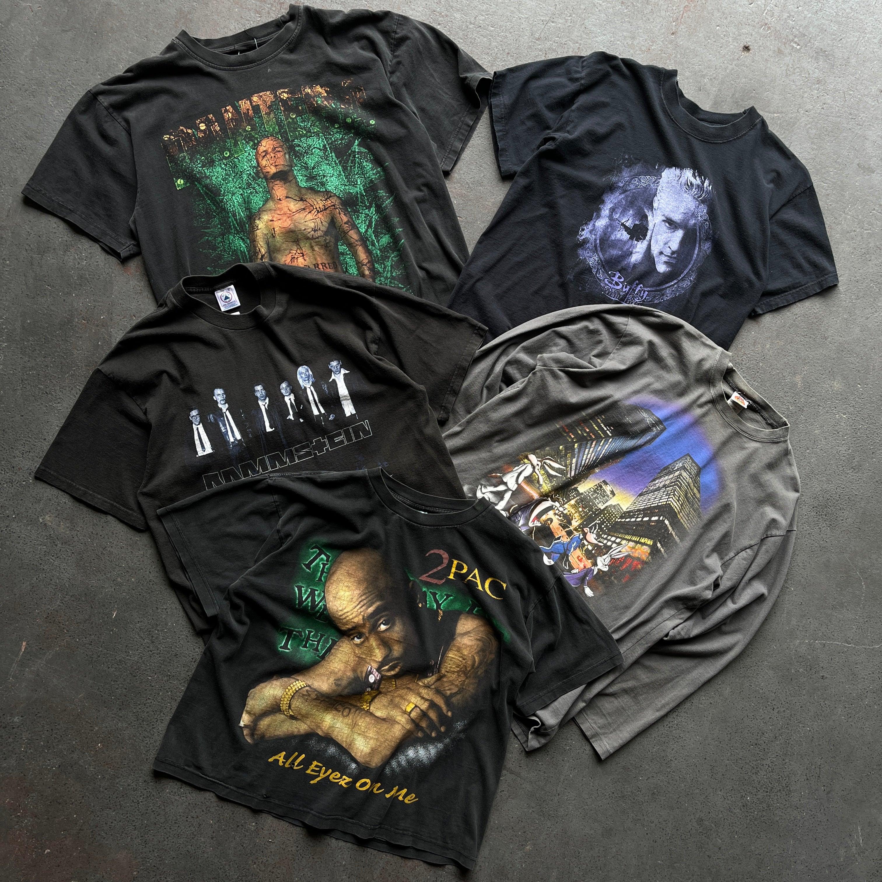 BLACK GRAPHIC T-SHIRT VINTAGE BOX - 5 PIECE - The Vintage Box Company